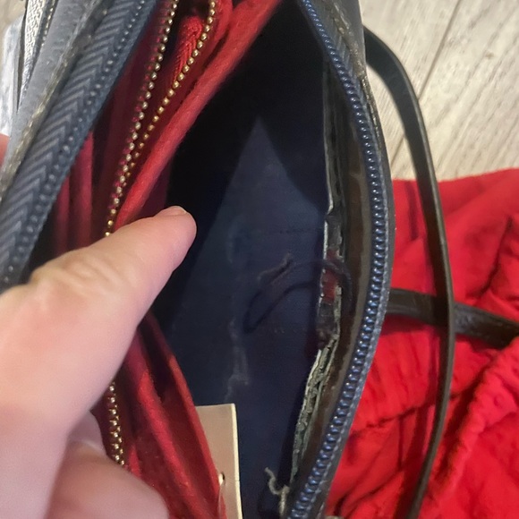 Authentic Gucci Purse *generic insert inside* - Picture 7 of 12